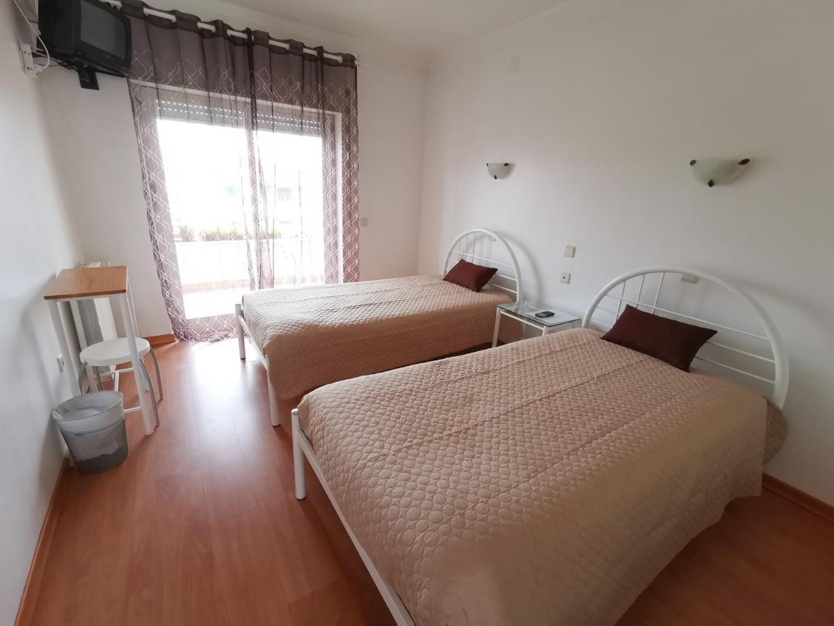 Residencial O Ninho Do Pinhal Hotel Bombardeira Bagian luar foto