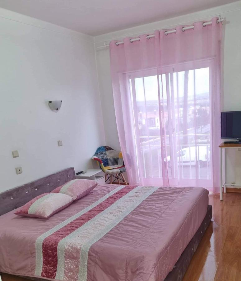 Residencial O Ninho Do Pinhal Hotel Bombardeira Bagian luar foto